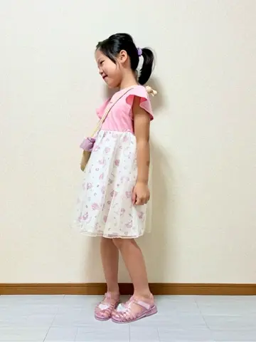 ANY MIKA コーディネート画像