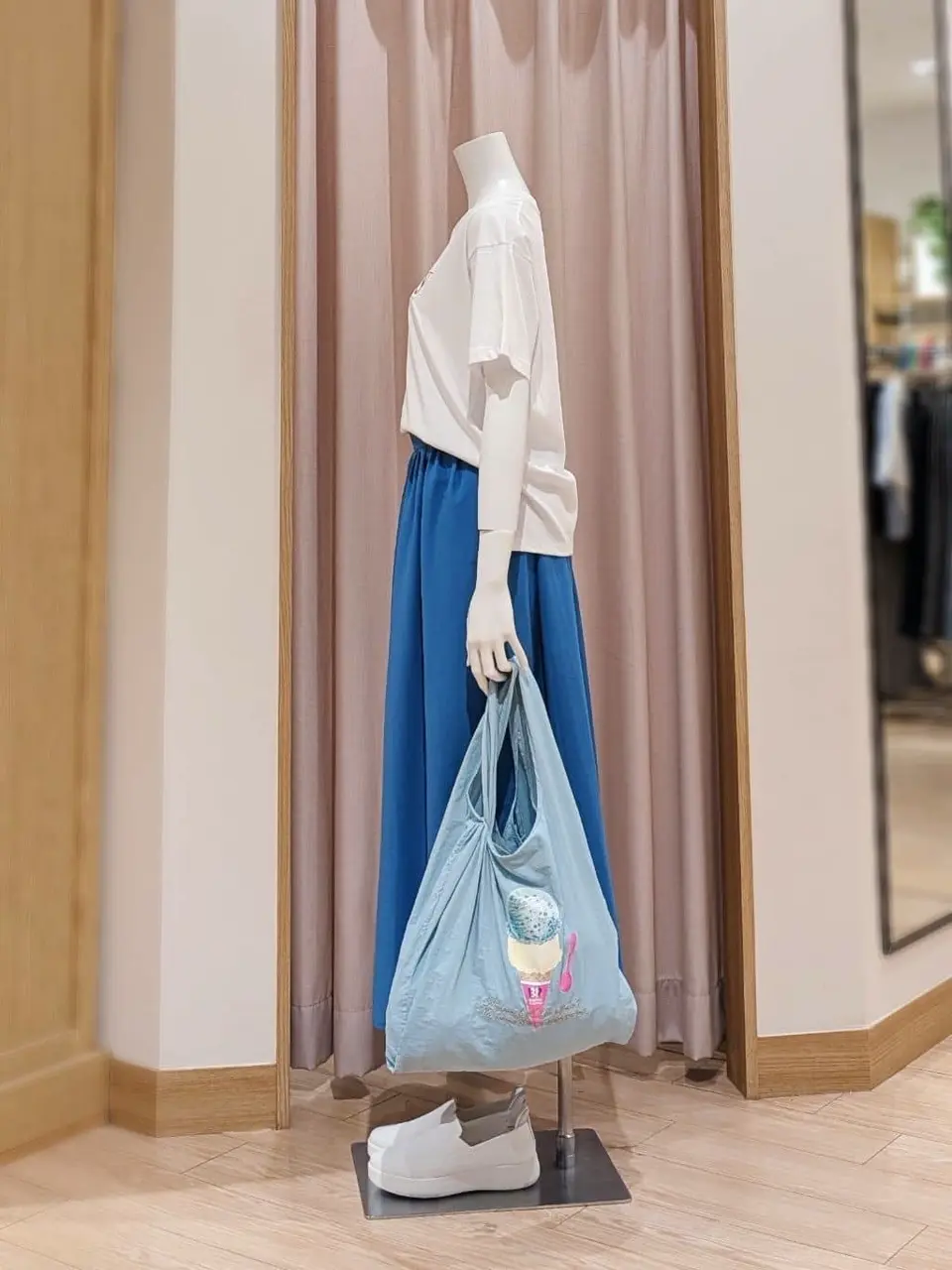 ANY 岩田 コーディネート画像