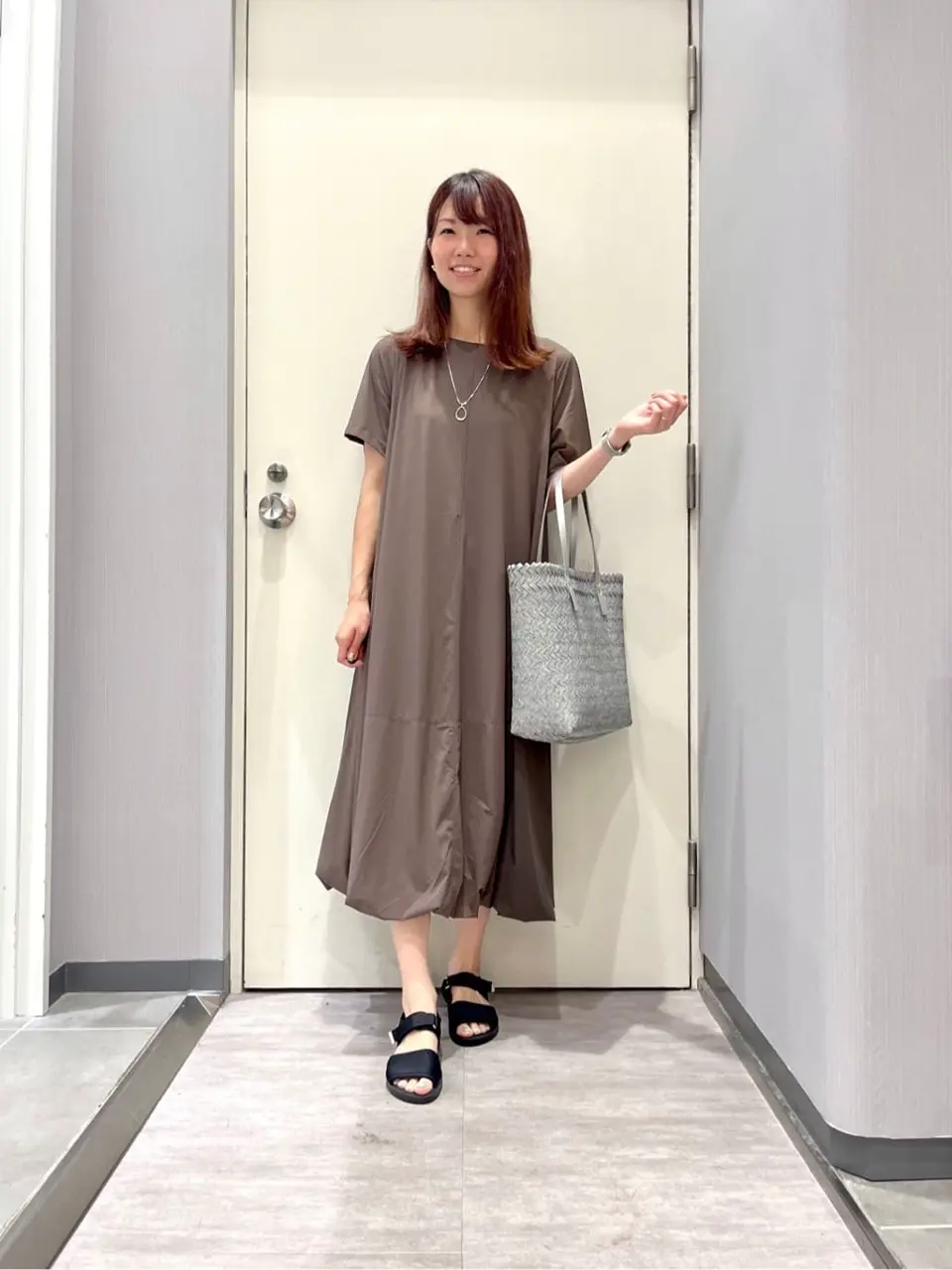 ANY 金井 コーディネート画像