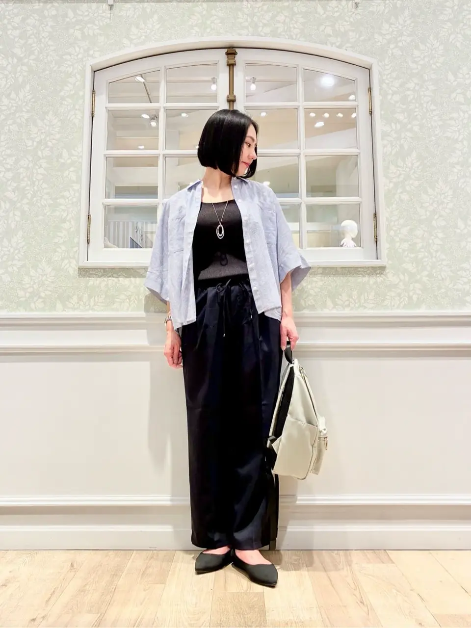 ANY MIKA コーディネート画像