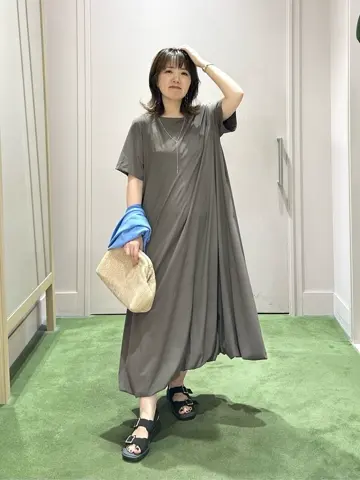 ANY フジコ コーディネート画像