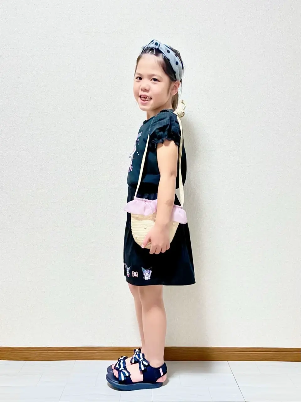 ANY MIKA コーディネート画像