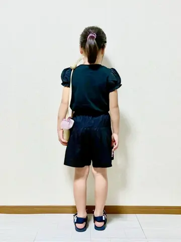 ANY MIKA コーディネート画像