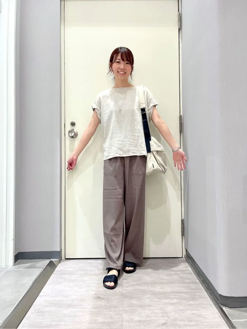 ANY 金井 コーディネート画像