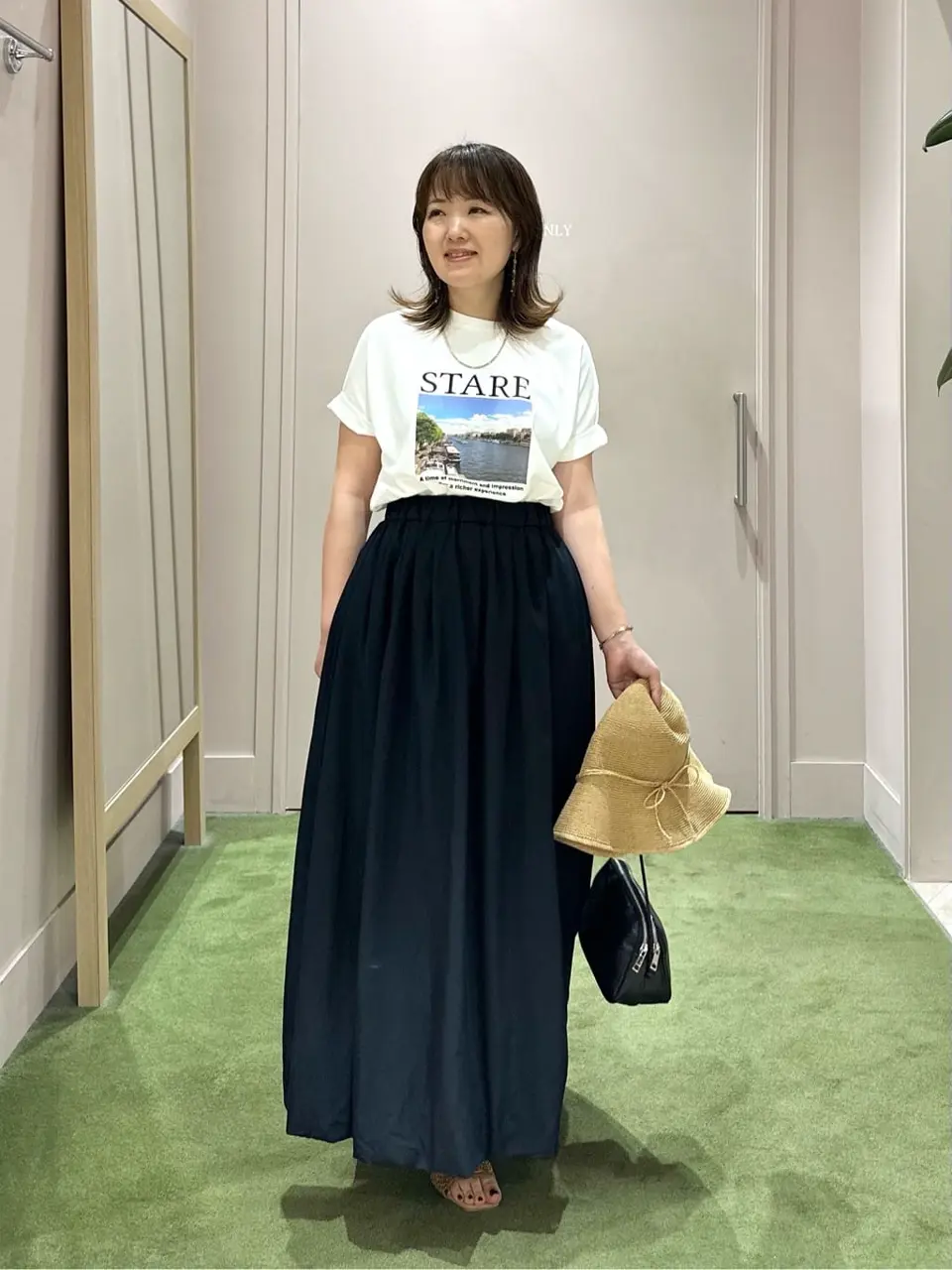 ANY フジコ コーディネート画像