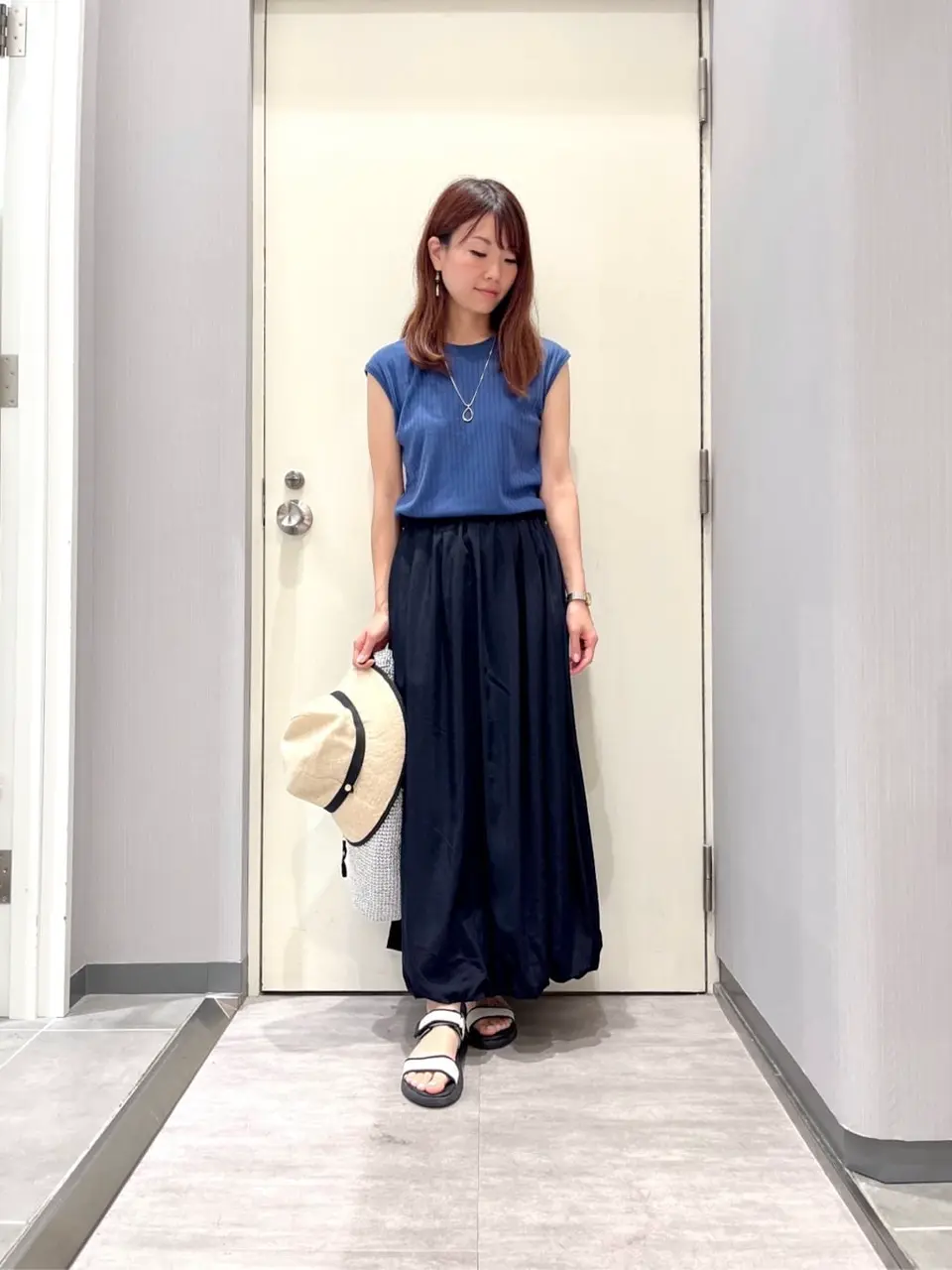 ANY 金井 コーディネート画像