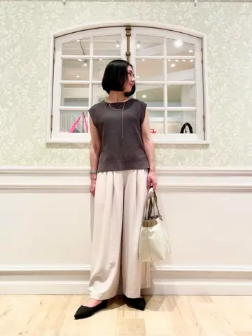 ANY MIKA コーディネート画像