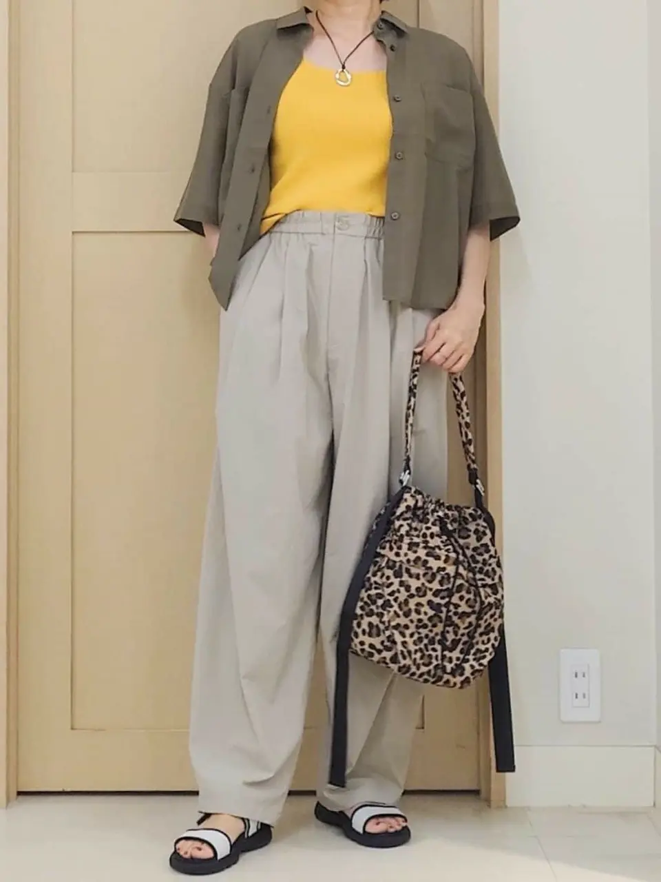 ANY 八坂 コーディネート画像