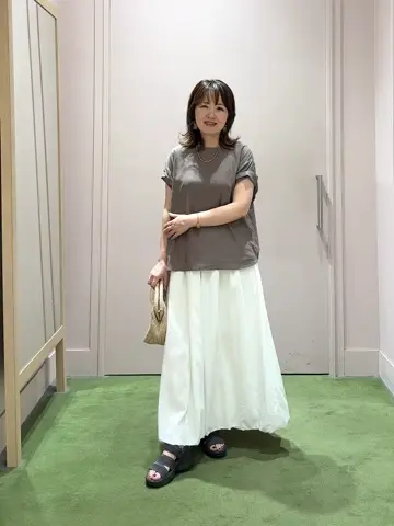 ANY フジコ コーディネート画像