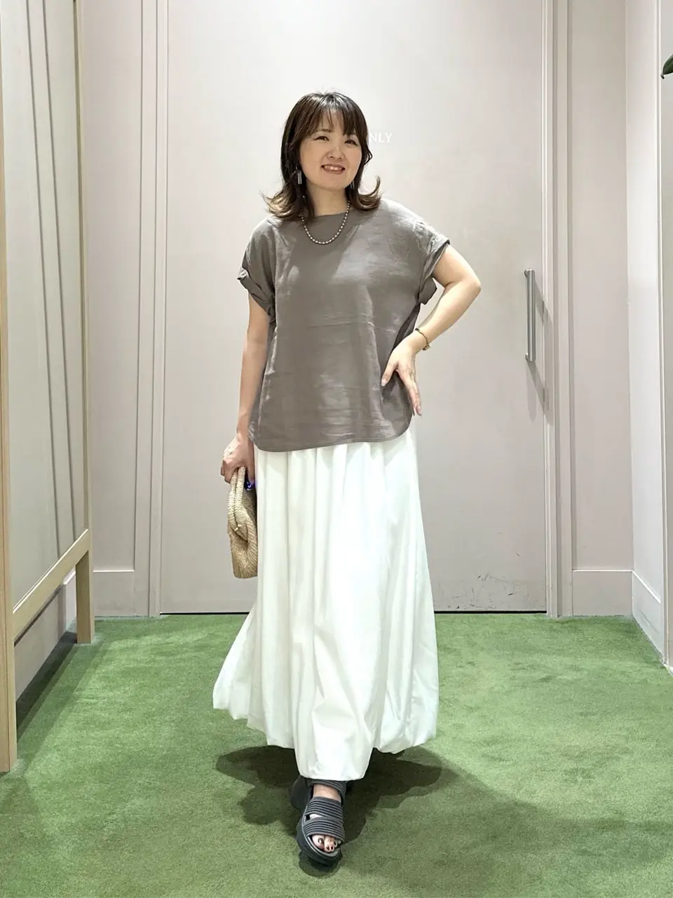 ANY フジコ コーディネート画像