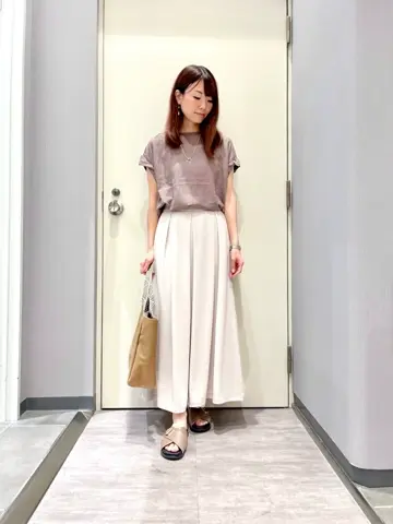 ANY 金井 コーディネート画像