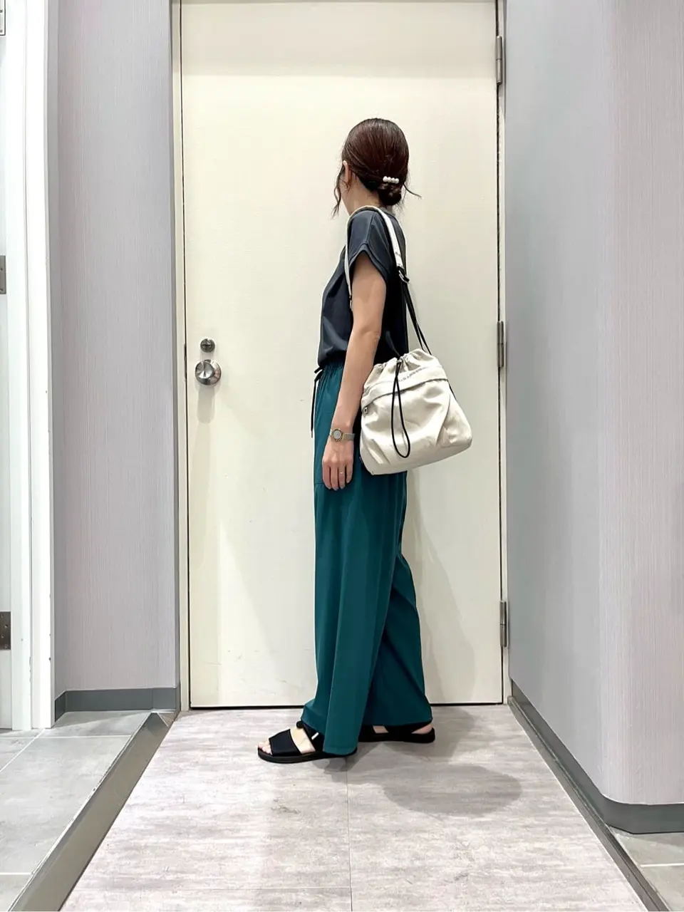 ANY 金井 コーディネート画像