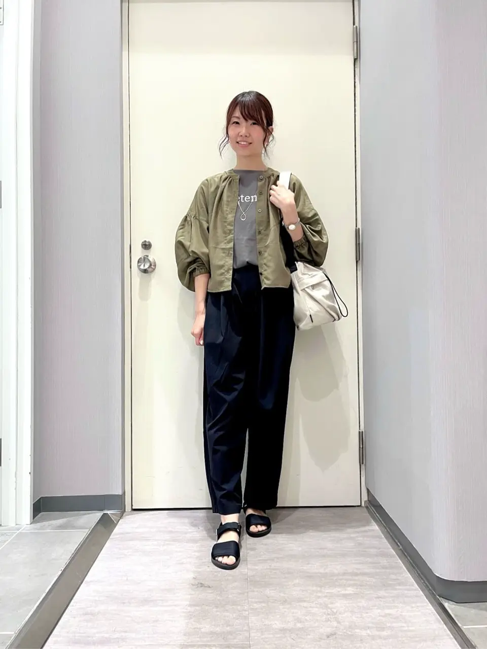 ANY 金井 コーディネート画像