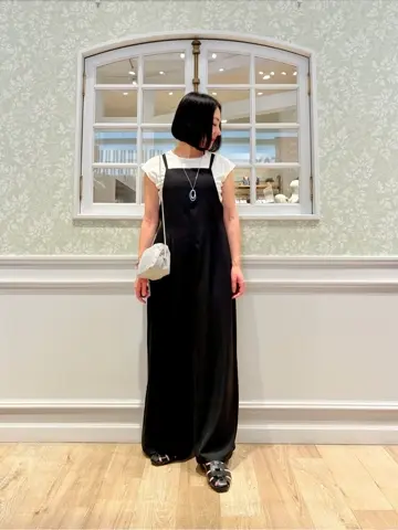 ANY MIKA コーディネート画像