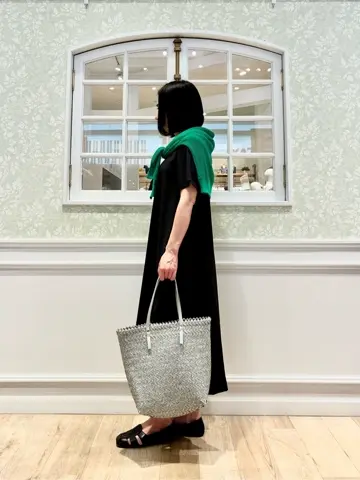 ANY MIKA コーディネート画像