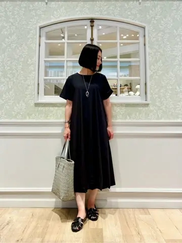 ANY MIKA コーディネート画像