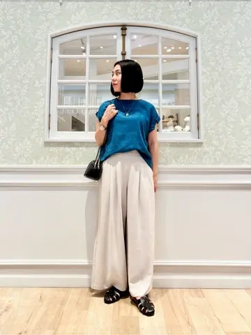 ANY MIKA コーディネート画像