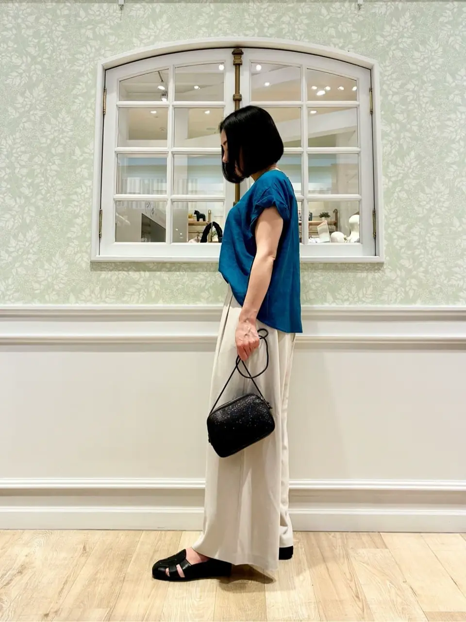 ANY MIKA コーディネート画像