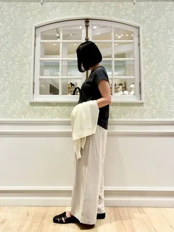 ANY MIKA コーディネート画像