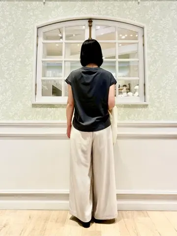 ANY MIKA コーディネート画像