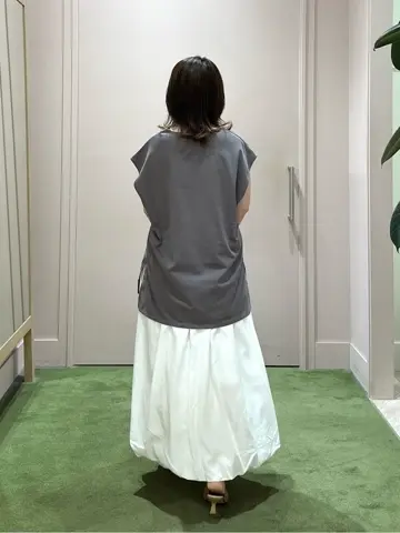 ANY フジコ コーディネート画像