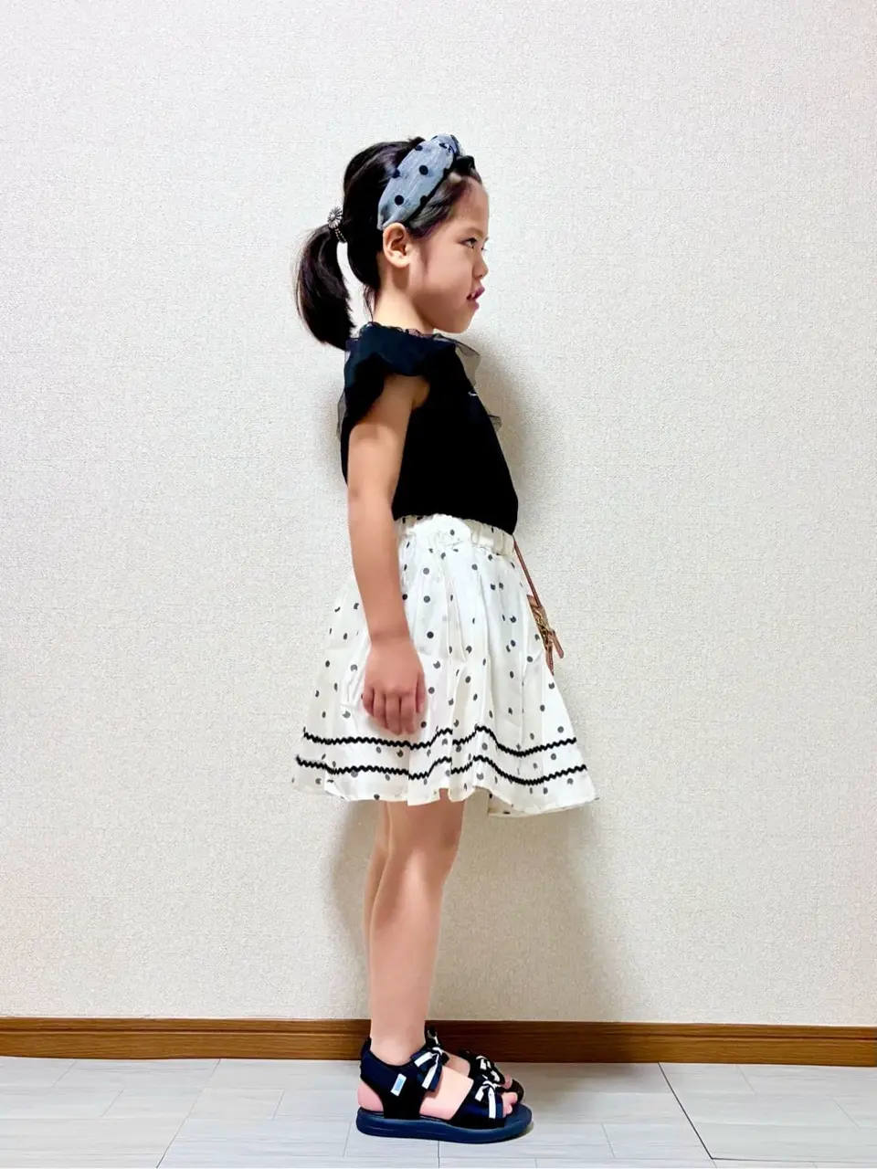 ANY MIKA コーディネート画像