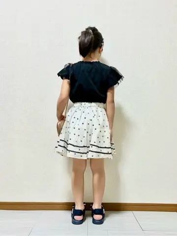 ANY MIKA コーディネート画像