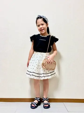 ANY MIKA コーディネート画像