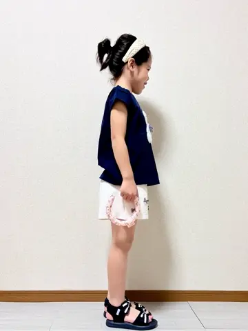 ANY MIKA コーディネート画像