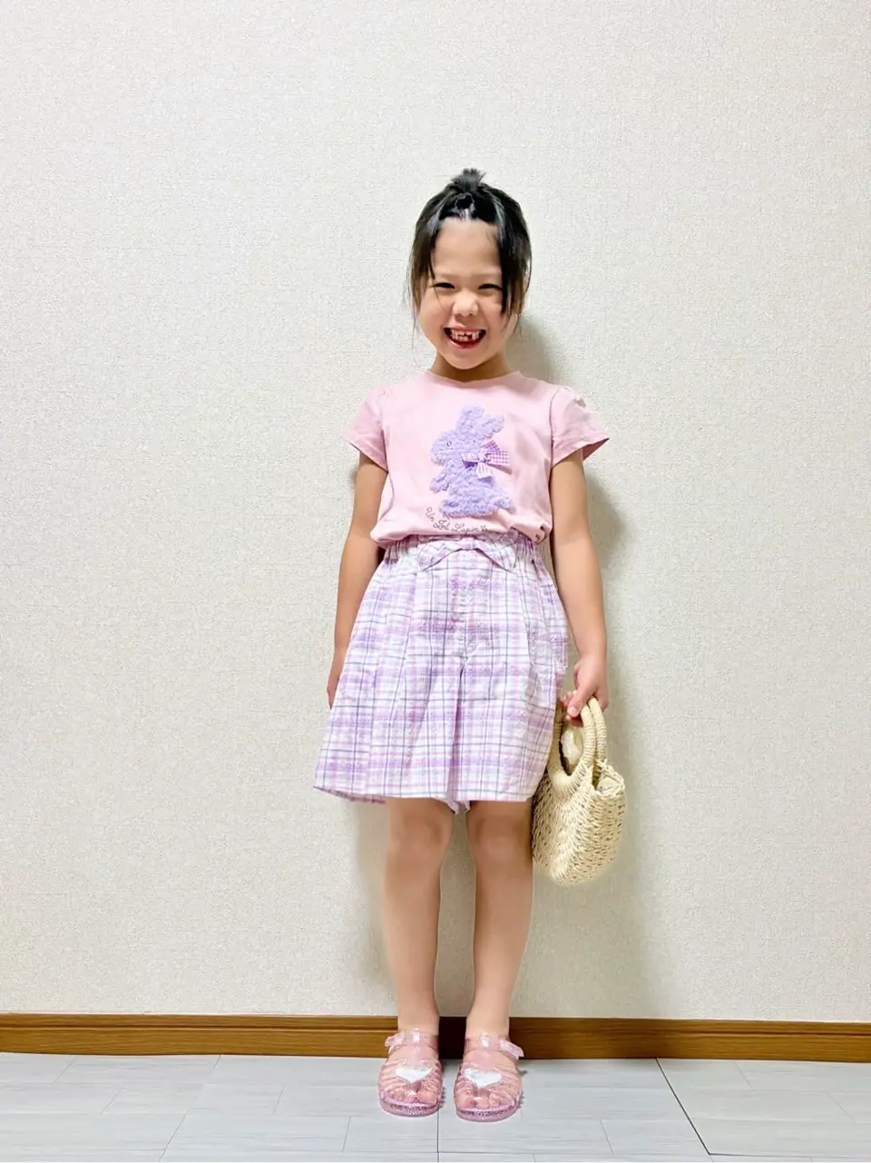 ANY MIKA コーディネート画像