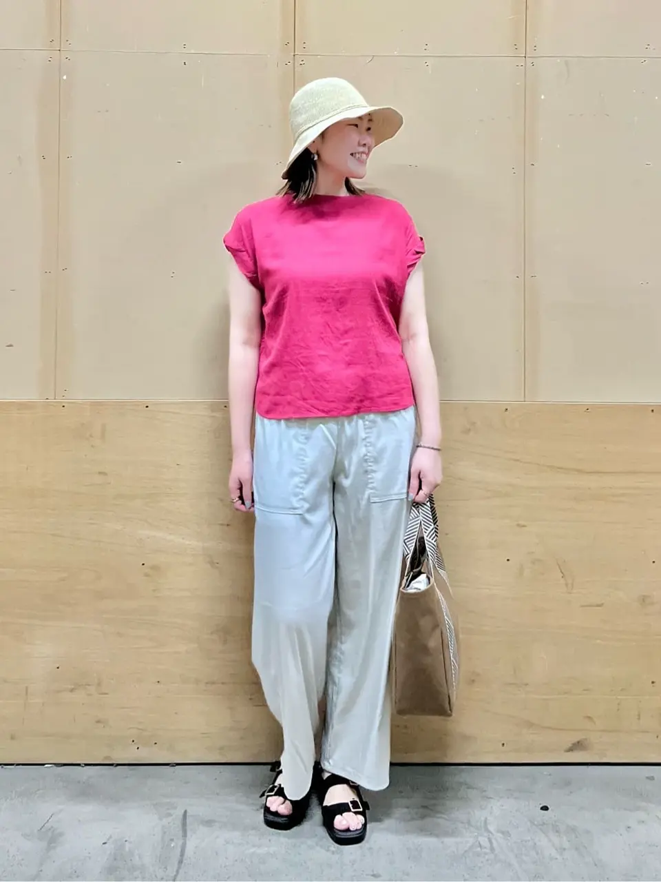 ANY 林 コーディネート画像