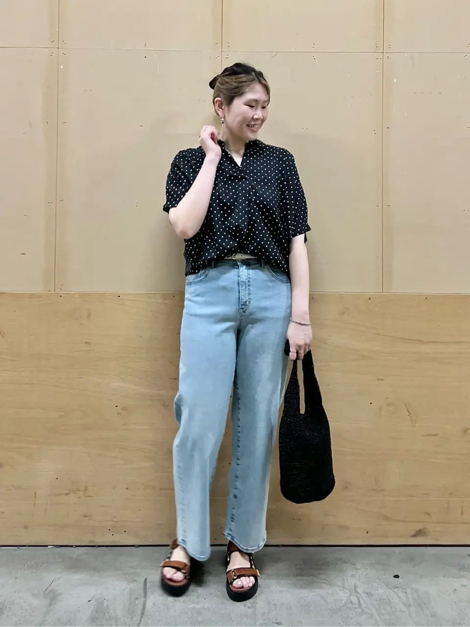 ANY 林 コーディネート画像