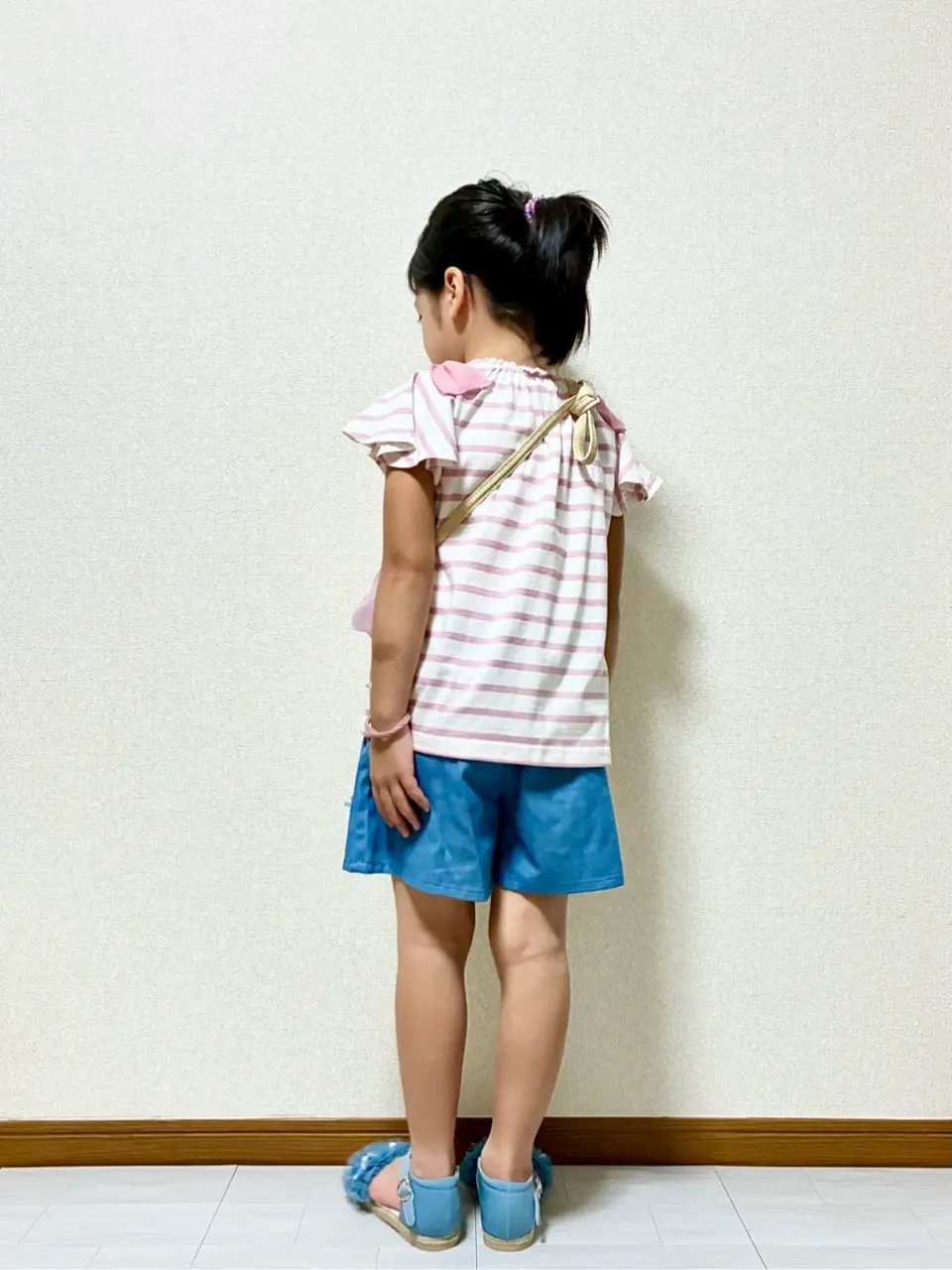 ANY MIKA コーディネート画像