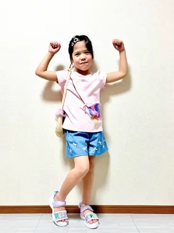 ANY MIKA コーディネート画像