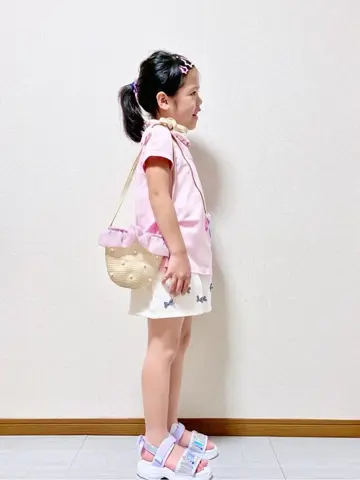 ANY MIKA コーディネート画像