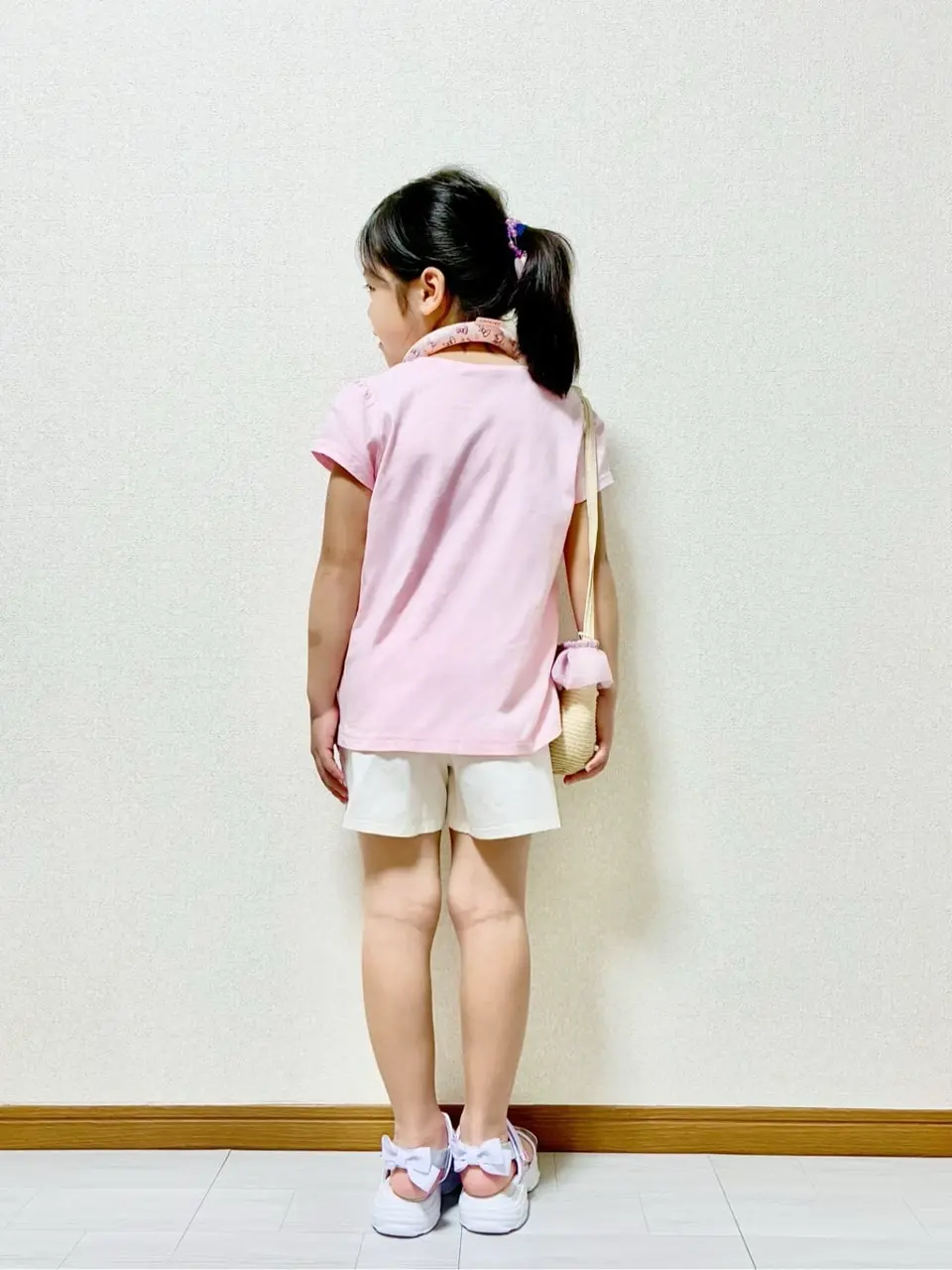 ANY MIKA コーディネート画像