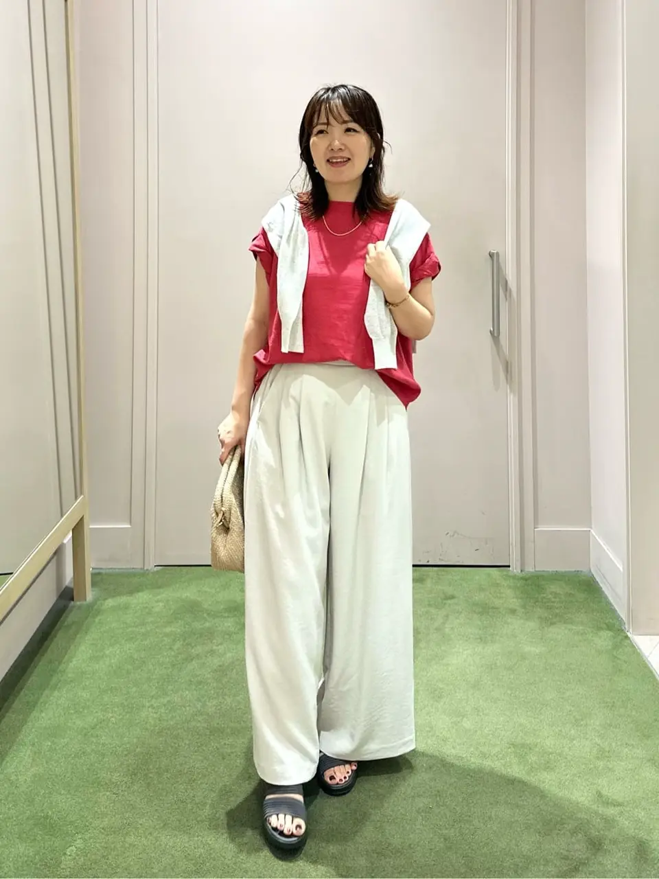 ANY フジコ コーディネート画像