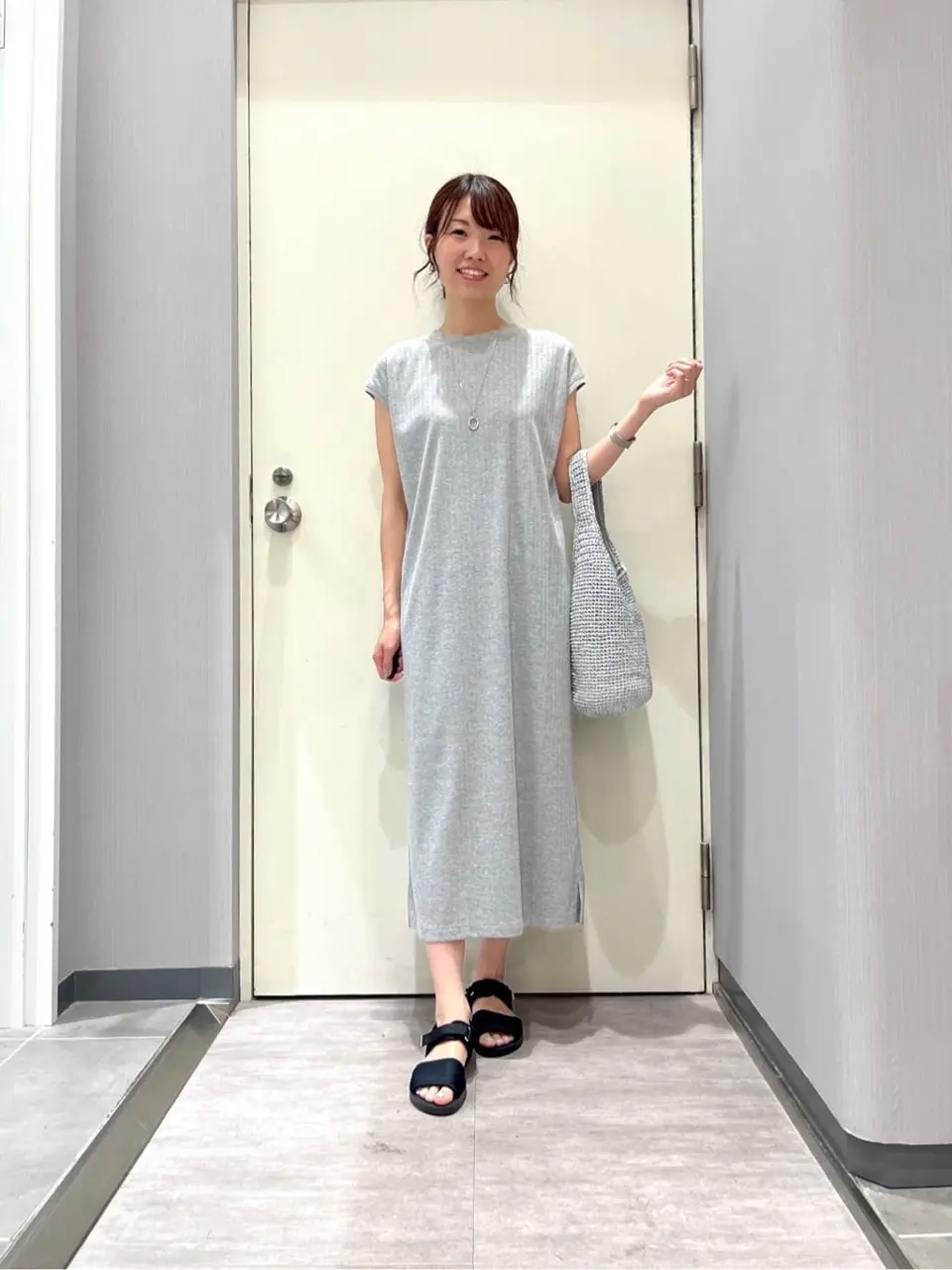 ANY 金井 コーディネート画像