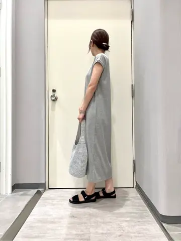 ANY 金井 コーディネート画像