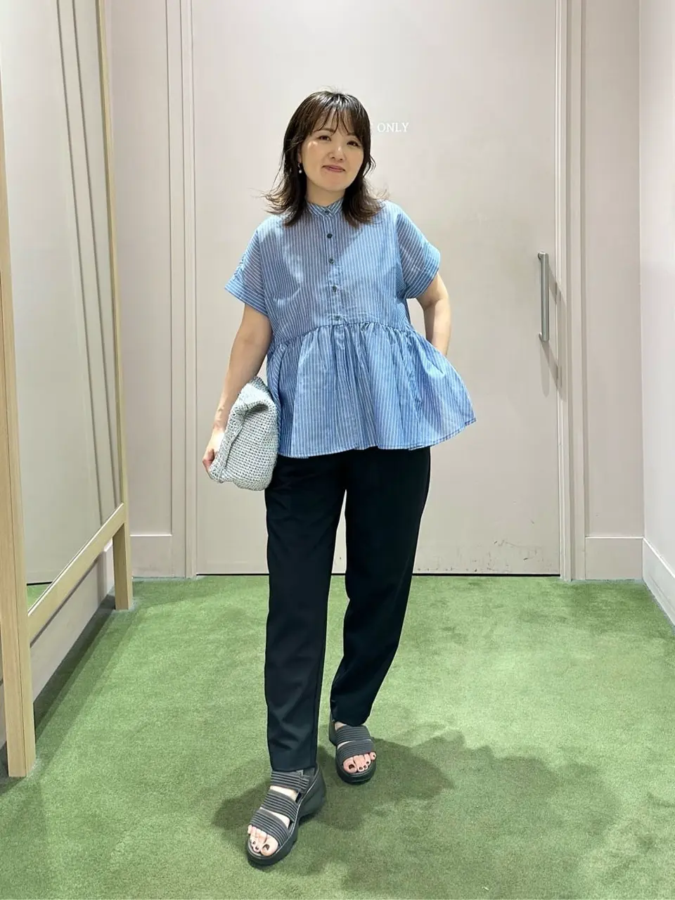 ANY フジコ コーディネート画像