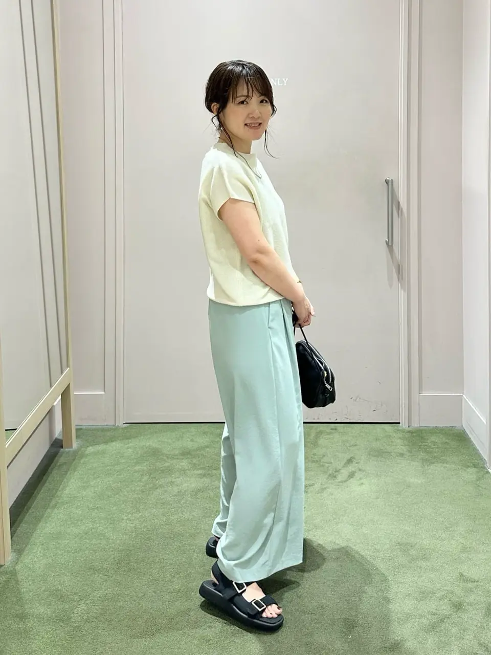 ANY フジコ コーディネート画像