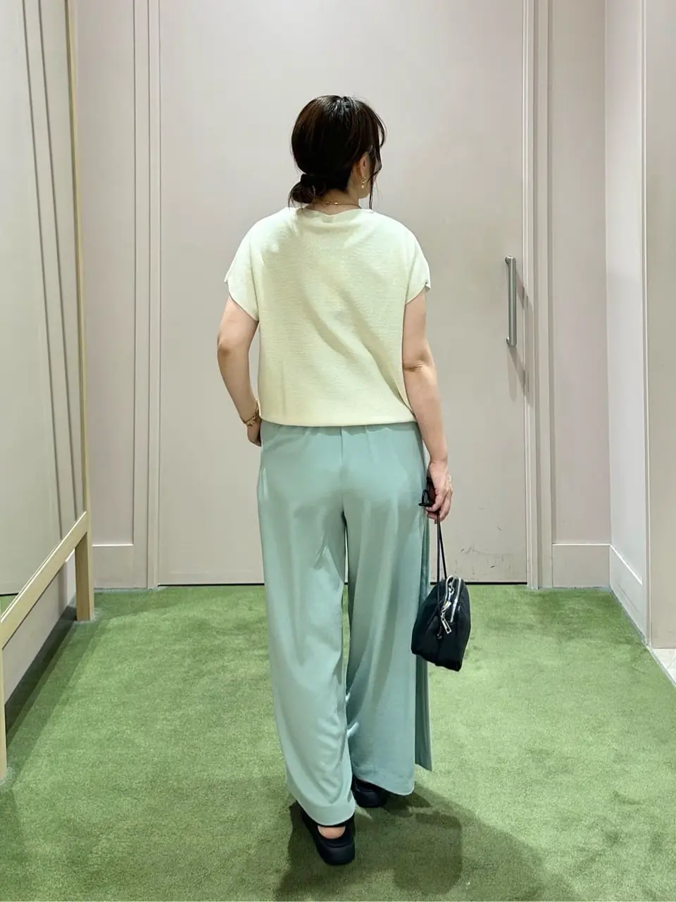 ANY フジコ コーディネート画像