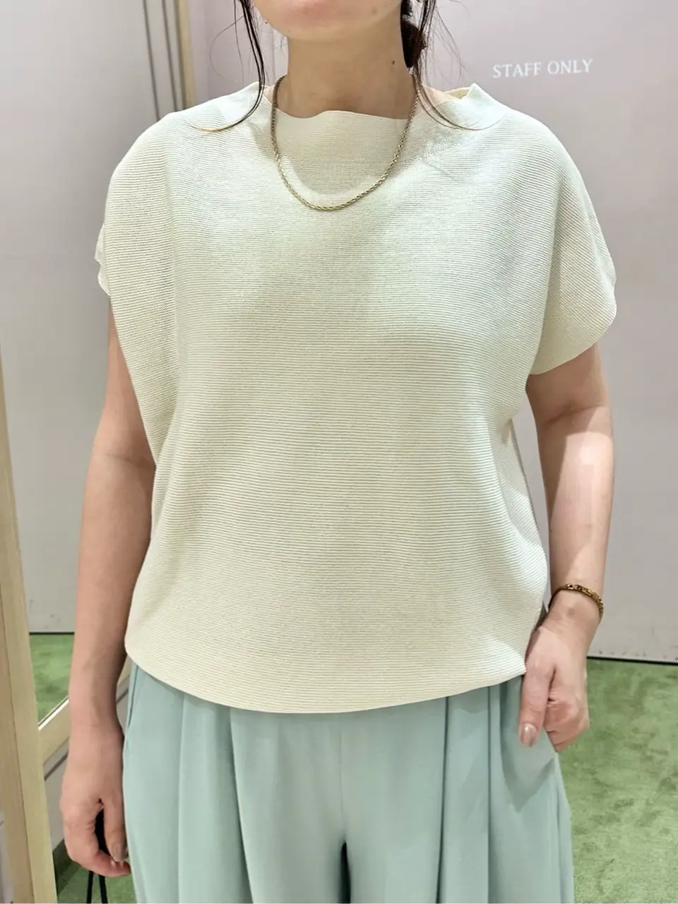 ANY フジコ コーディネート画像