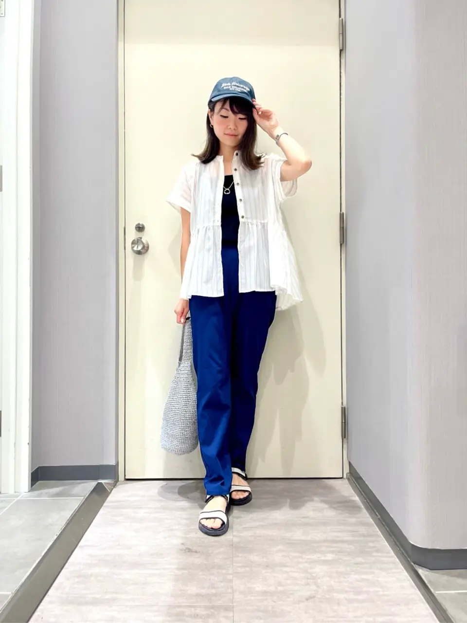 ANY 金井 コーディネート画像