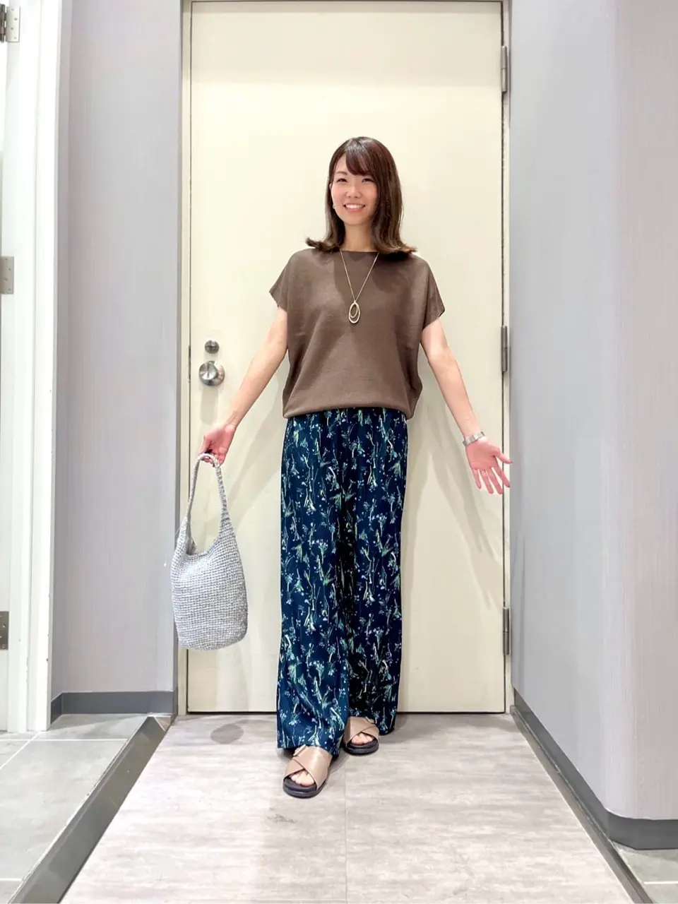 ANY 金井 コーディネート画像