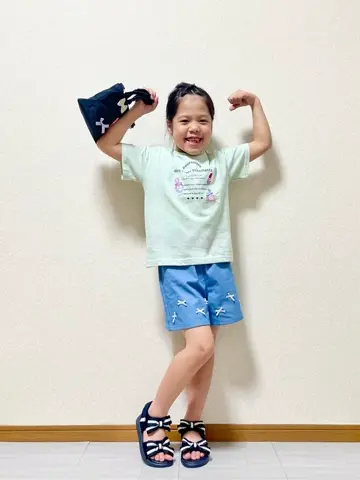 ANY MIKA コーディネート画像