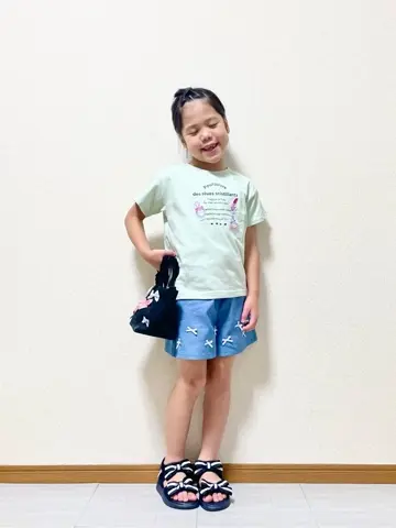 ANY MIKA コーディネート画像