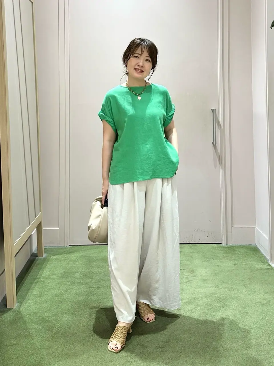 ANY フジコ コーディネート画像