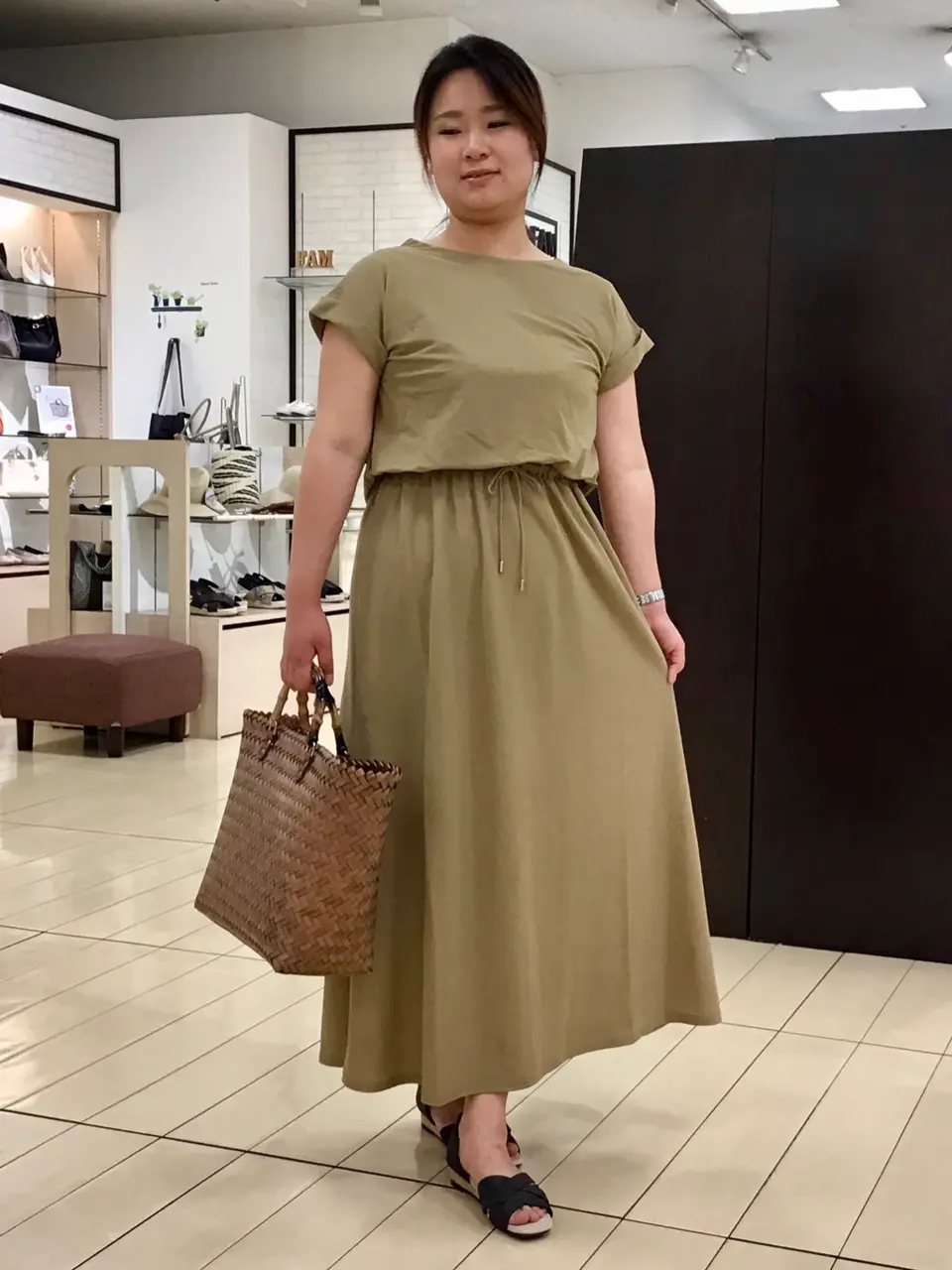  スタッフ コーディネート画像