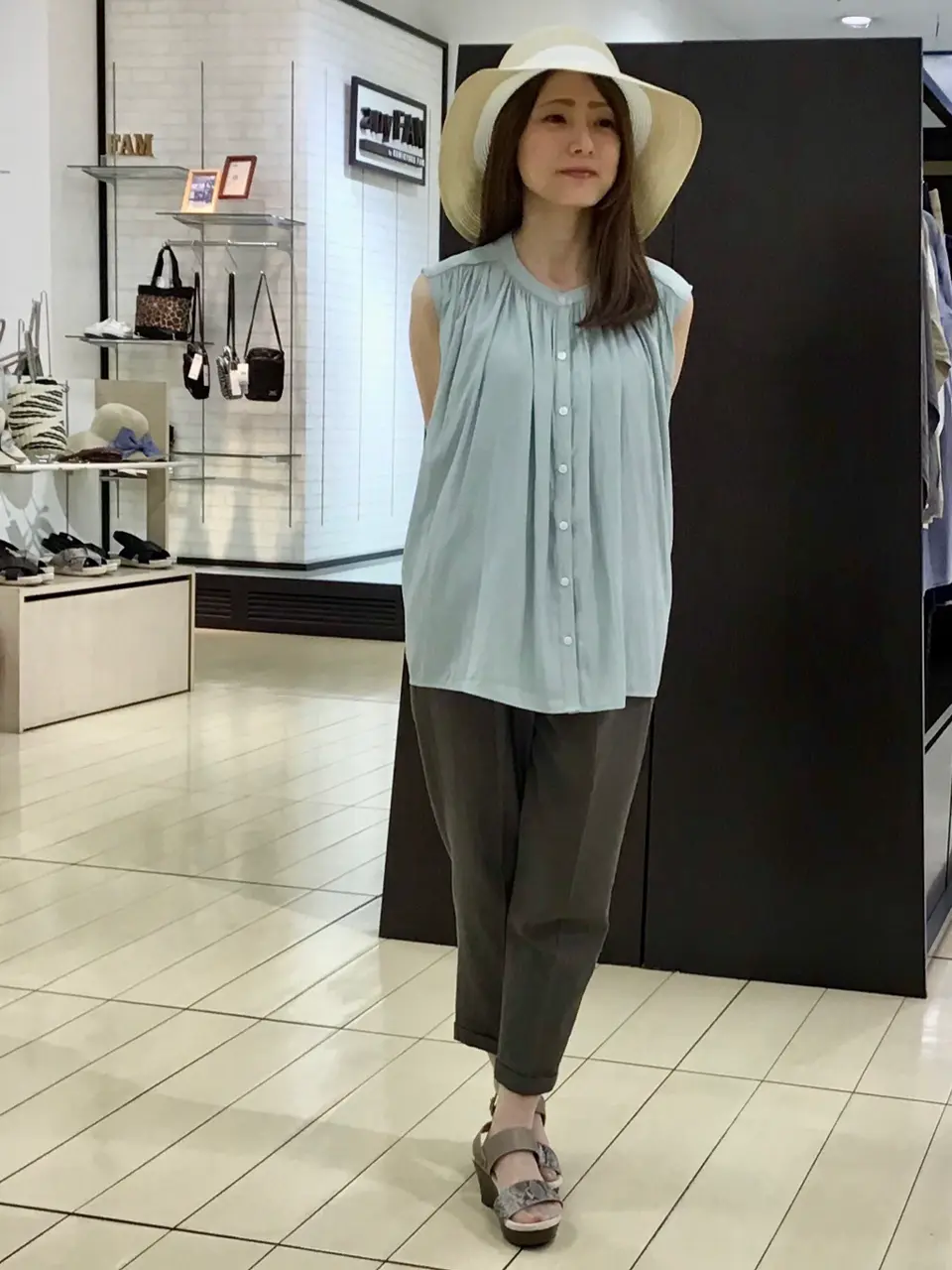  スタッフ コーディネート画像